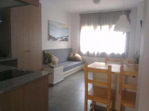 Apartaments La Riera Roses Exterior photo