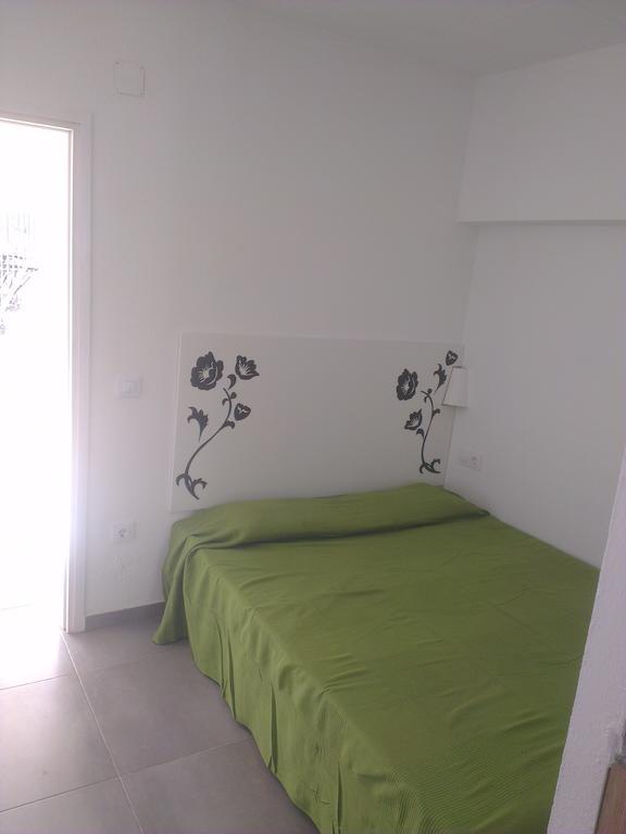 Apartaments La Riera Roses Exterior photo